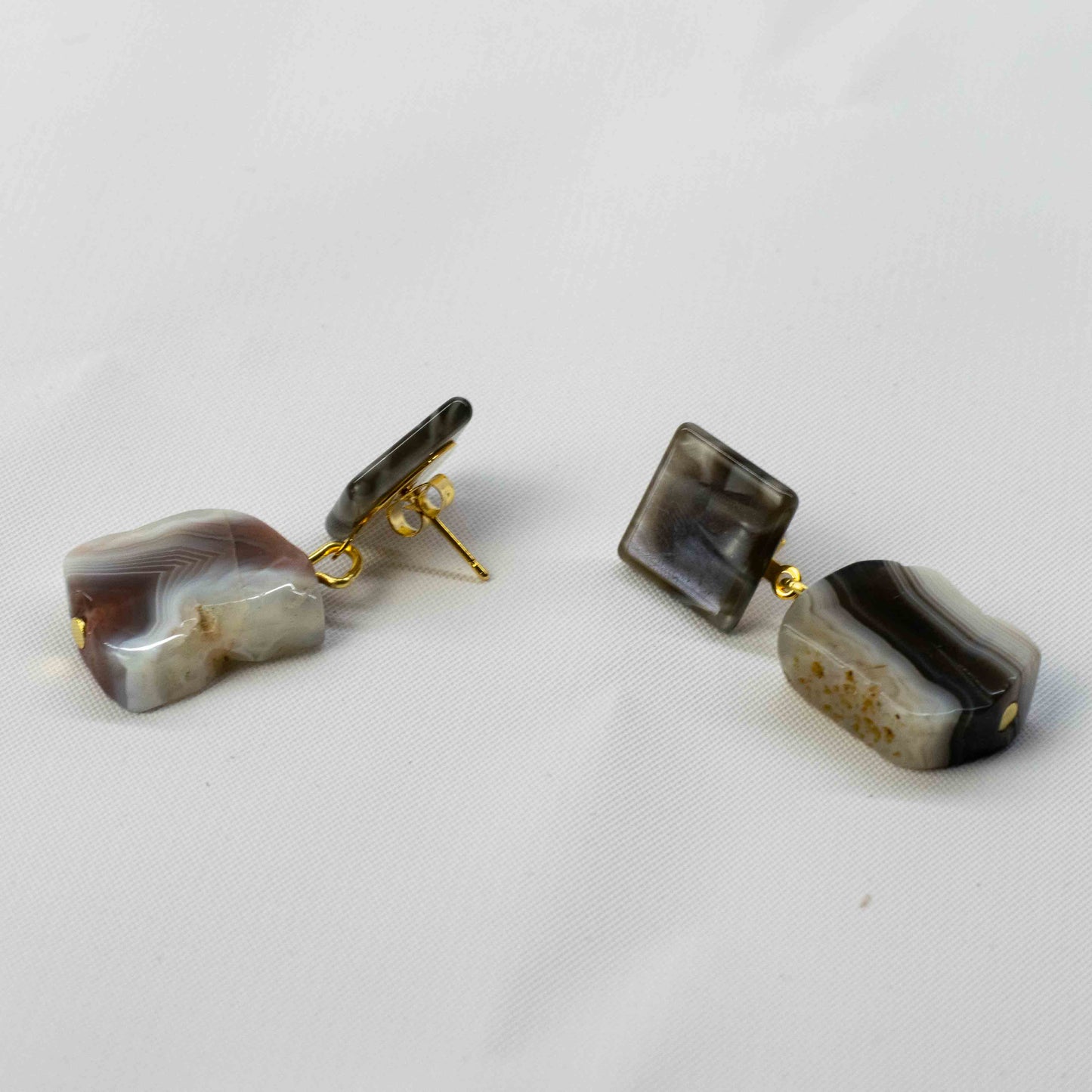 Mano Crystal Earring Y01E - YIKEY CLOTHING CO.