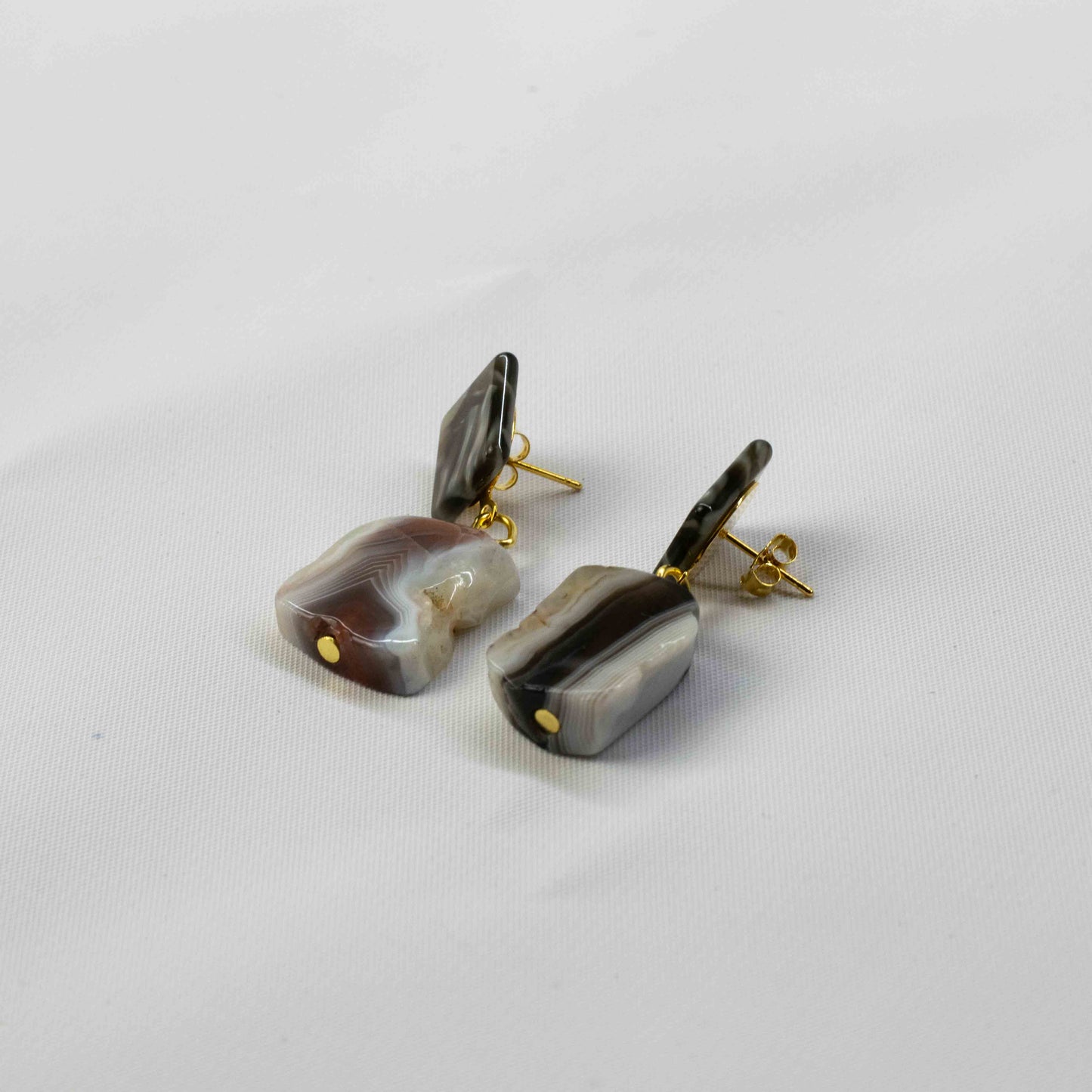 Mano Crystal Earring Y01E - YIKEY CLOTHING CO.
